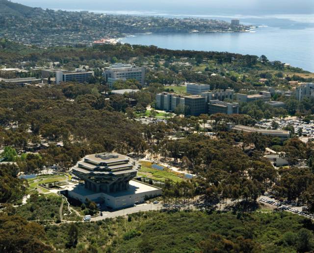 【每期一校】加州大学圣迭戈分校：海景度假村般的美国顶尖研究型大学(图2)